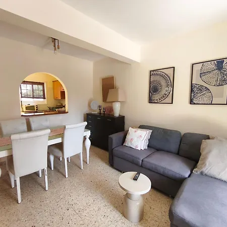 Ammos Hause Vilă *